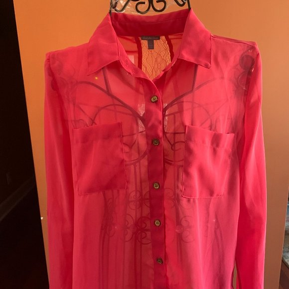 Charlotte Russe Laced Back Top - Picture 2 of 7